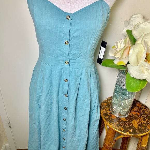 Lulu’s Dress - Picture 6 of 7